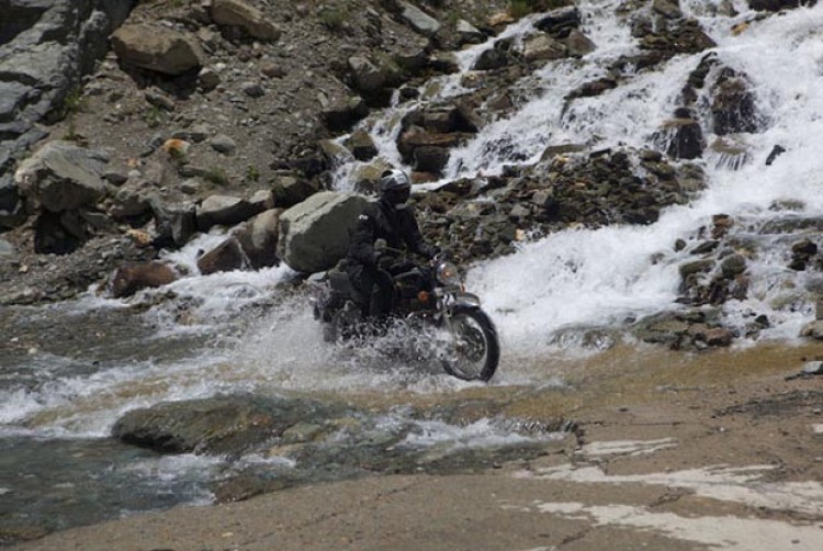 Motorcycle Himalayas Moto Dicovery