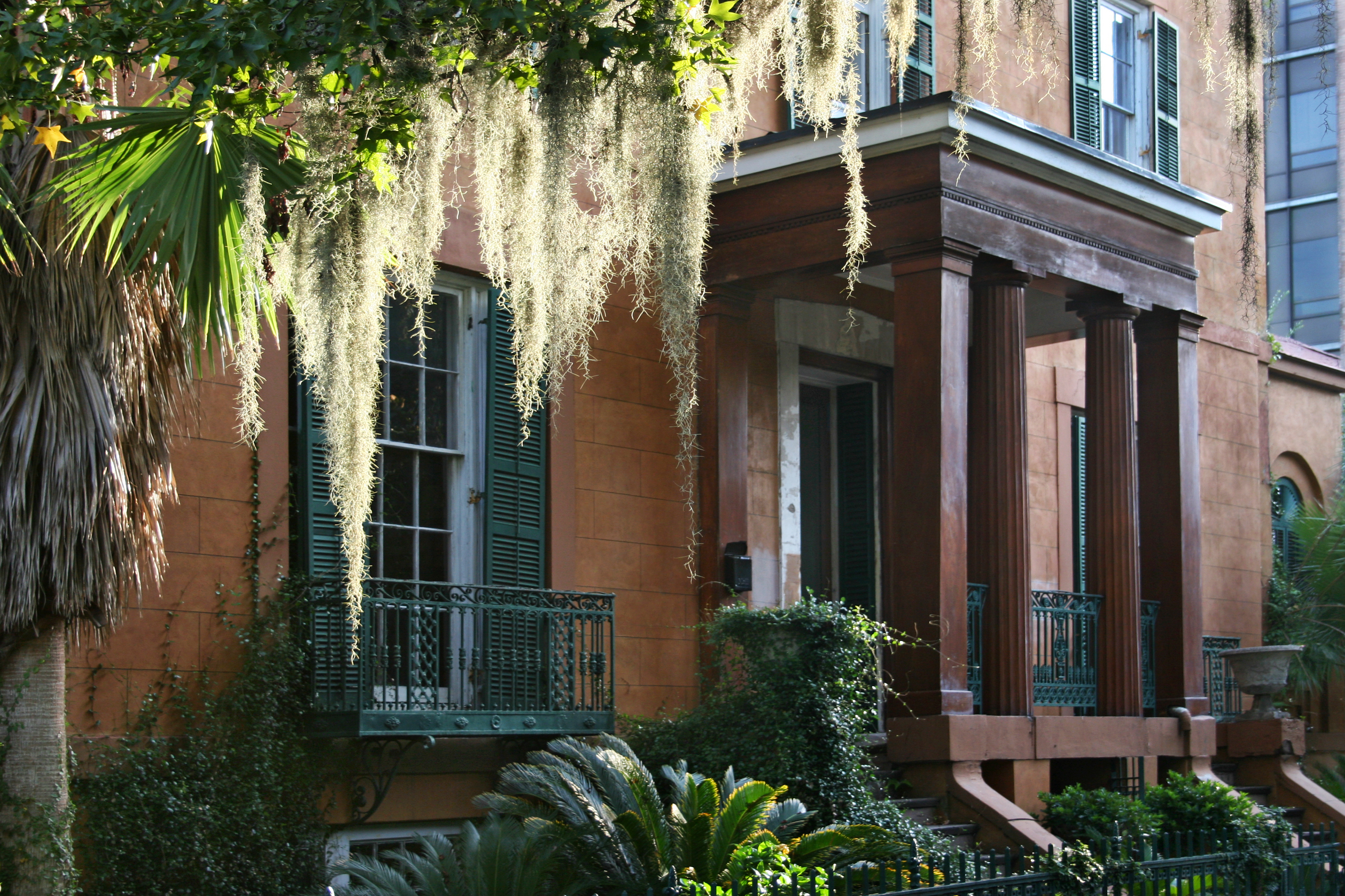 Savannah Georgia Historic Restorations with American Craftsman Renovations Call 912-481-8353