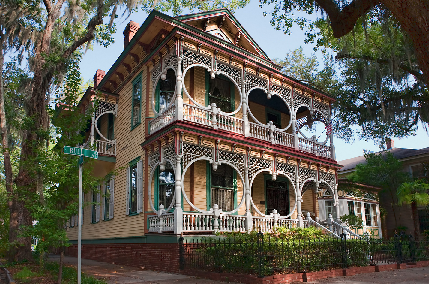 Savannah Georgia Historic Remodeling with American Craftsman Renovations Call 912-481-8353 today