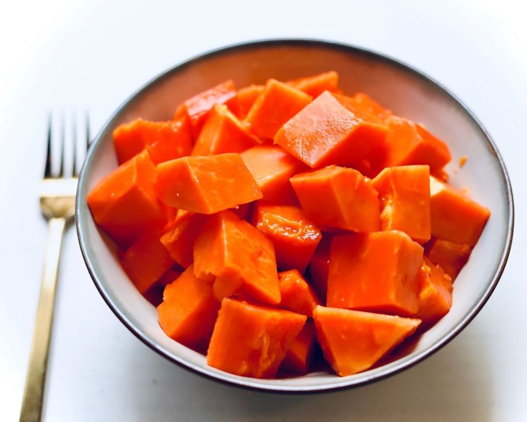 Just a bowl of delicious papaya to help cleanse my body and soul - Elle Valentine