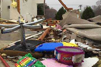 5 Dead, dozens hurt after tornadoes slam Alabama and Tennessee