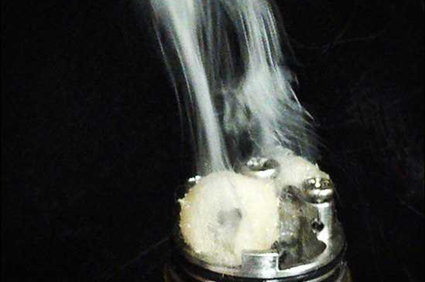 E-Cigarette Dripping Causes Toxic Emissions for Teenagers