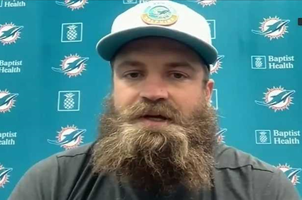 Dolphins' Ryan Fitzpatrick 'Heartbroken' Over Benching, 'Hurt All Day'