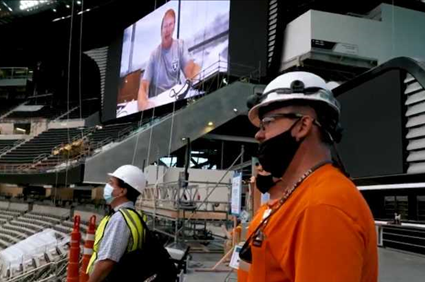 Raiders' Jon Gruden Thanks Vegas Stadium Workers, 'Looks Freaking Awesome!'
