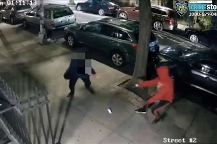 NYC man robbed at gunpoint in Manhattan and shot on sidewalk, shocking video shows