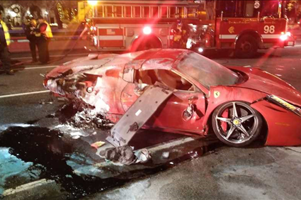 2 hurt after rented red Ferrari wipes out on Chicago expressway