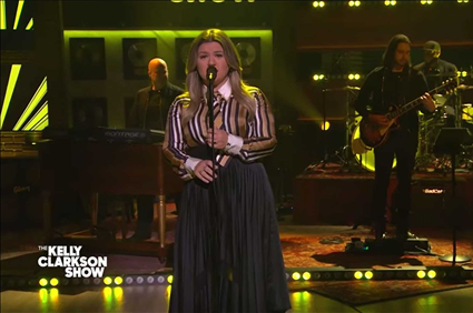 Kelly Clarkson Gets Personal With Her Cover of Everclear's 'Father of Mine'