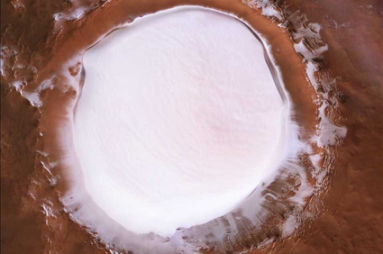 Gorgeous New Footage Lets You Fly Over a Vast, Ice-Filled Crater on Mars